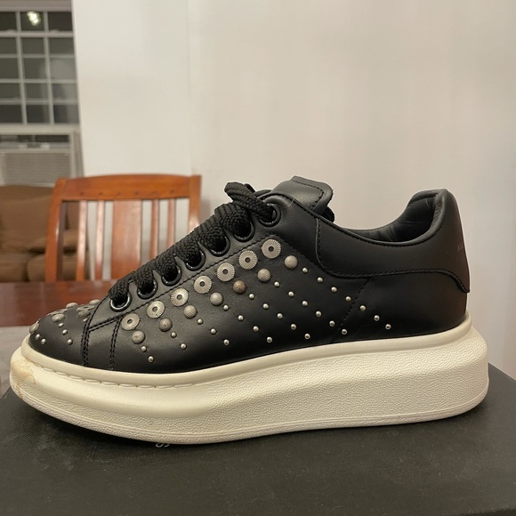 Alexander McQueen studded shoes - Picture 7 of 7